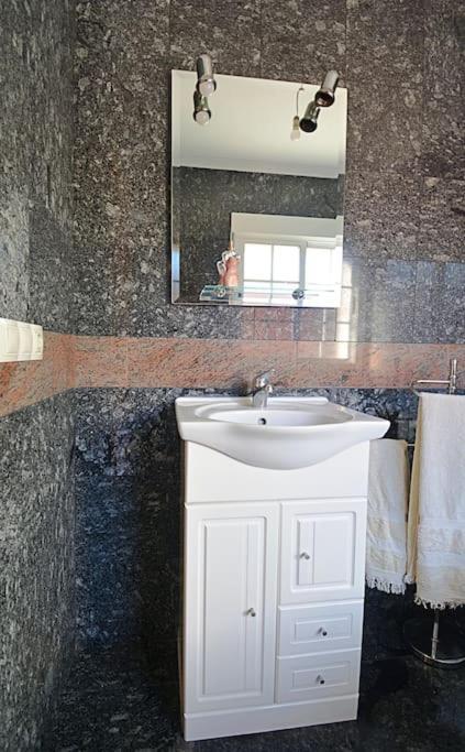Apartament Duplex Da Pedra E Da Auga Meis Zewnętrze zdjęcie